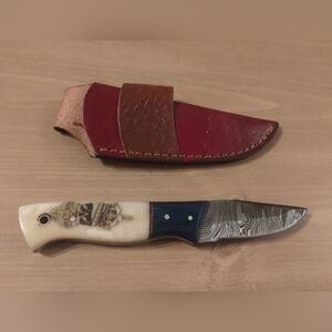 New Damascus Steel Fixed Blade Knife w/ Bone Handle & Sheath Hunting